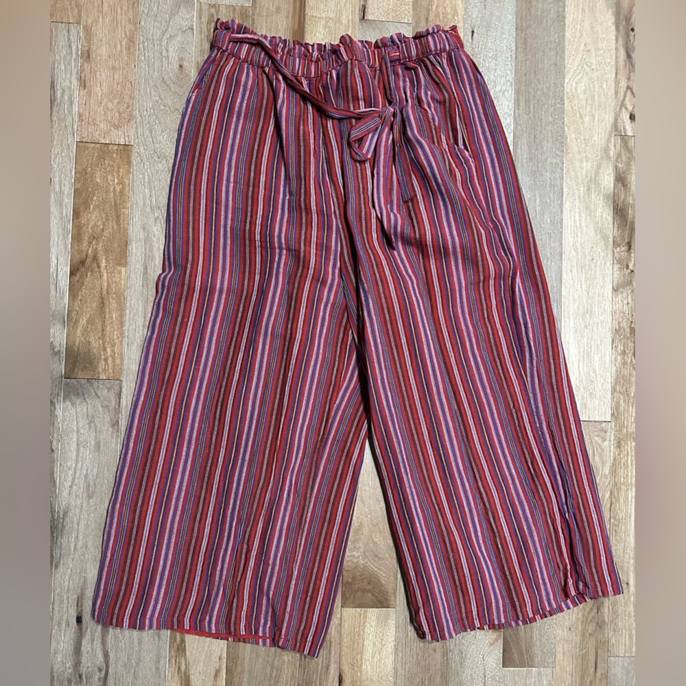 American Eagle wide leg capri pants